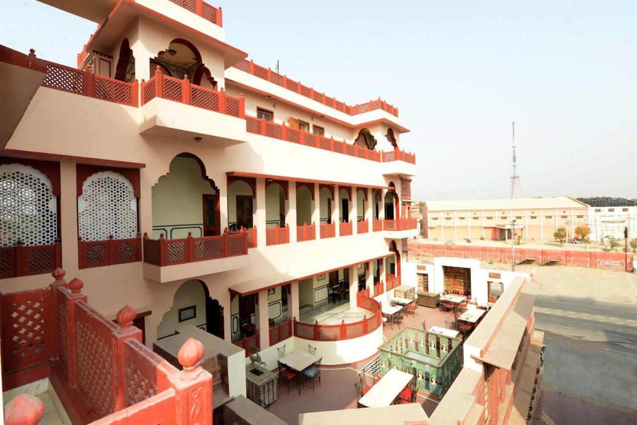 Hotel Harasar Haveli Bikaner Exteriör bild