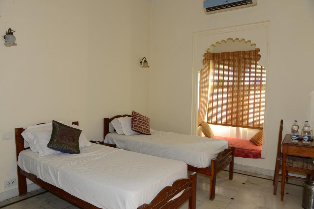 Hotel Harasar Haveli Bikaner Exteriör bild
