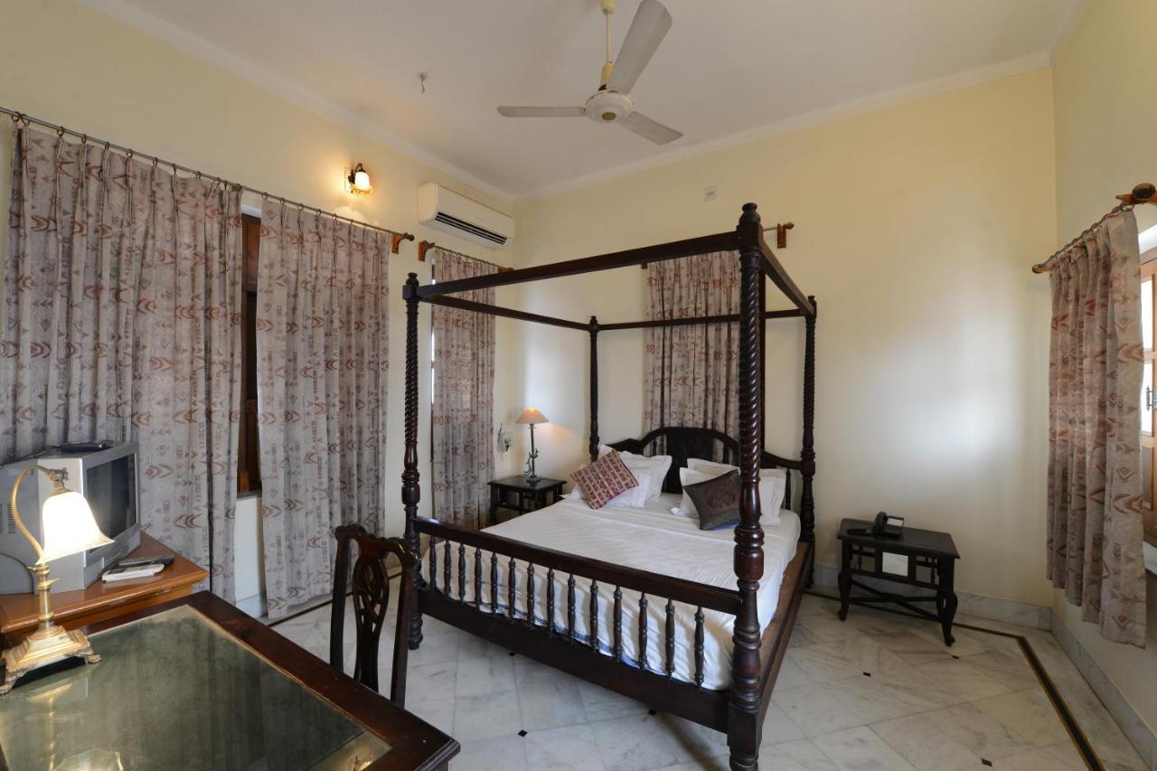 Hotel Harasar Haveli Bikaner Exteriör bild
